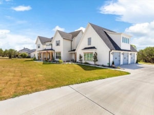 02-3409 Sundance Ct-2